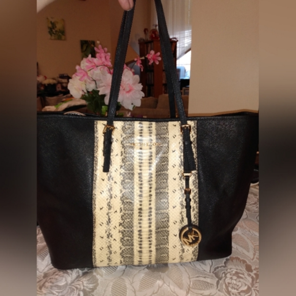 Michael Kors animal print tote